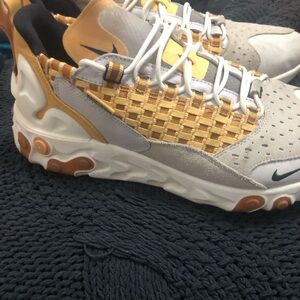 Nike running Shoes in Gray, Gold, and White